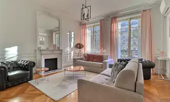 Rent Apartment 3 Bedrooms 138m² avenue des Ternes, 17 Paris