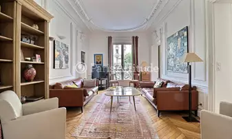 Rent Apartment 3 Bedrooms 137m² avenue Carnot, 17 Paris