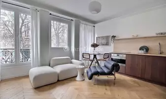 Rent Apartment 1 Bedroom 27m² avenue Mac Mahon, 17 Paris