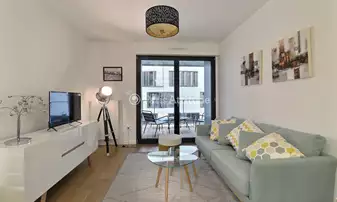 Rent Apartment 1 Bedroom 53m² Rue Jeanne Chauvin, 13 Paris