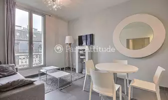 Rent Duplex 2 Bedrooms 65m² rue La Boetie, 8 Paris