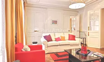 Rent Apartment 3 Bedrooms 126m² rue des Saints Peres, 6 Paris