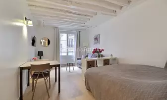 Rent Apartment Studio 33m² rue Saint Jacques, 5 Paris