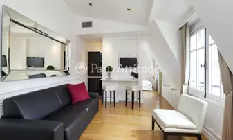 Rent Apartment 1 Bedroom 30m² rue Saint Honore, 1 Paris