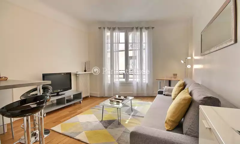 Rent Apartment 1 Bedroom 32m² rue Raffet, 75016 Paris