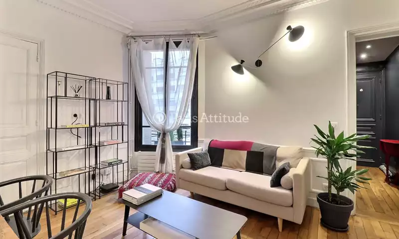 Rent Apartment 1 Bedroom 38m² rue etienne Jodelle, 75018 Paris