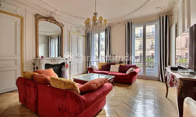 Rent Apartment 3 Bedrooms 113m² rue La Fayette, 75009 Paris