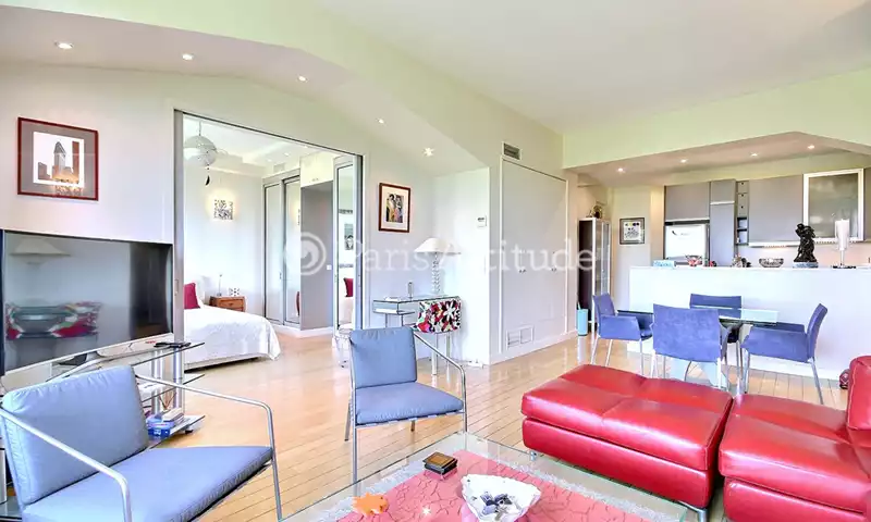 Rent Apartment 2 Bedrooms 70m² avenue Franklin D. Roosevelt, 75008 Paris