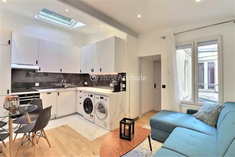 Rent furnished Apartment 1 Bedroom 33m² rue Duvivier, 75007 Paris